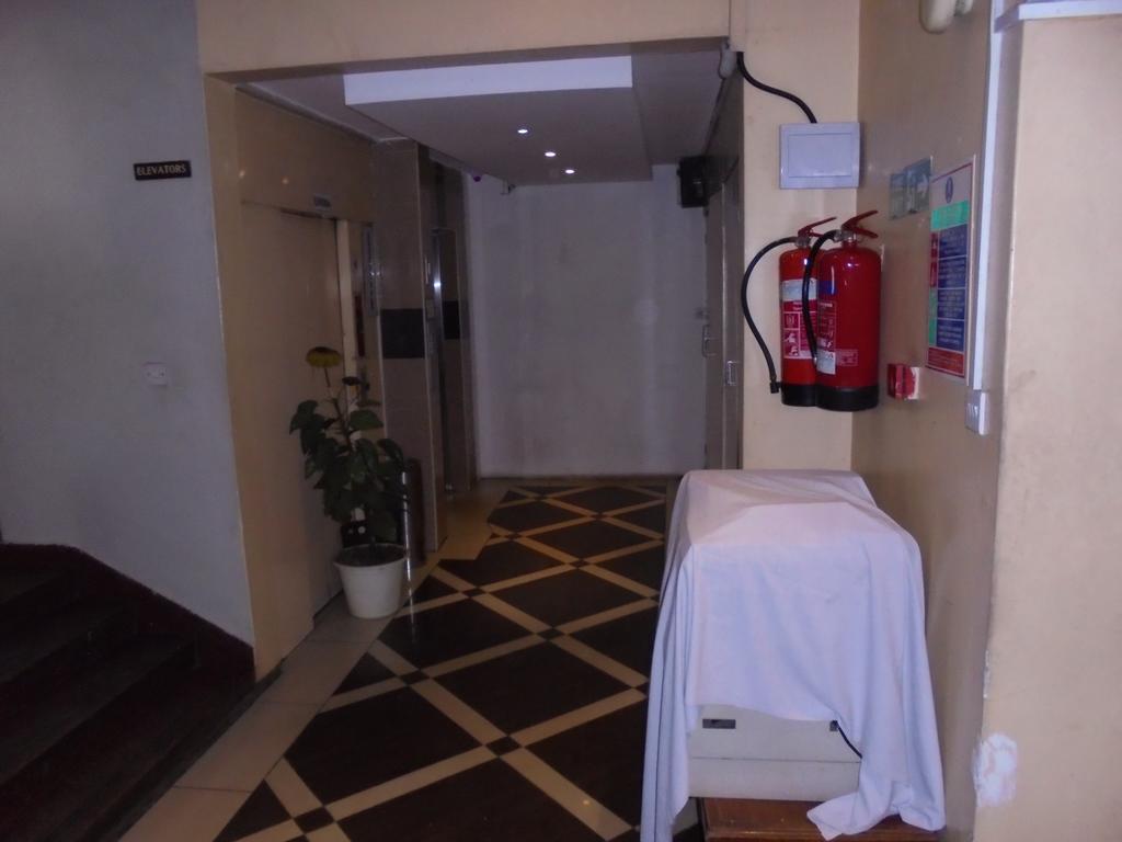 ניירובי Karibu Hotel מראה חיצוני תמונה